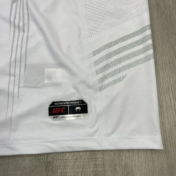 UFC Venum Authentic White Athletic Fight Night Walkout Jersey Size 3XL O - Picture 4 of 11